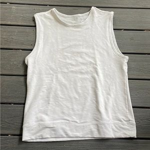 Lululemon sleeveless shirt